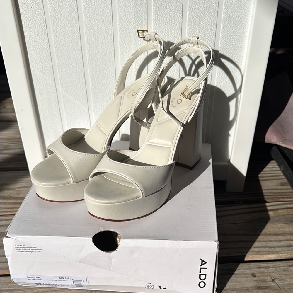 Aldo Women's Cream Platform Heels
